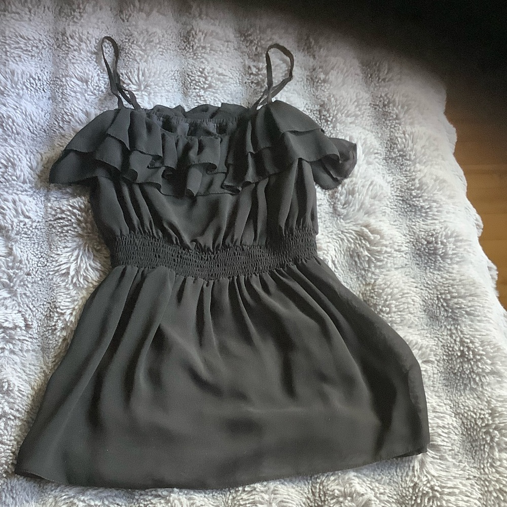 H&M Black Ruffled Top